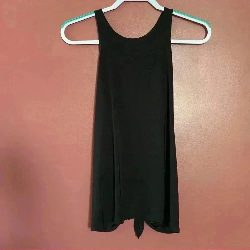 Onzie Black Tank